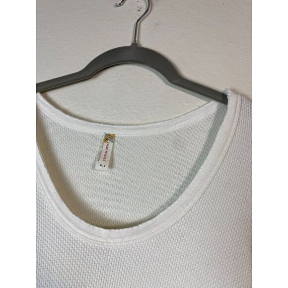 Free People Heart on Sleeve Thermal Knit Top Sz Medium Cream Lace Beaded Floral - Picture 13 of 16